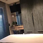 Apartament Dark Prestige New ! - Dostep 24H, Projektor , Garaz Podziemny , Klimatyzacja , Duzy Taras