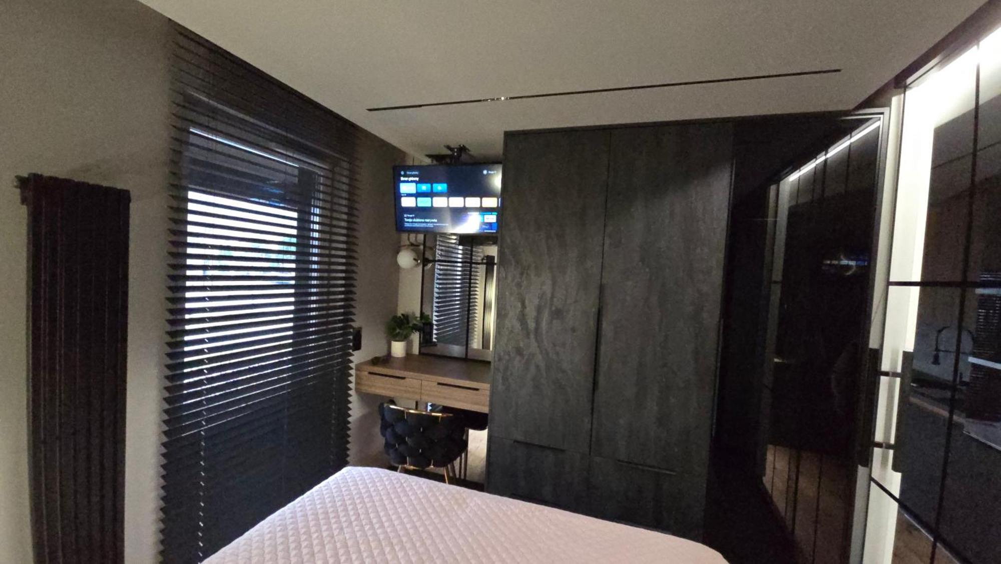 Dark Prestige New ! - Dostep 24h, Projektor , Garaz Podziemny , Klimatyzacja , Duzy Taras Apartament