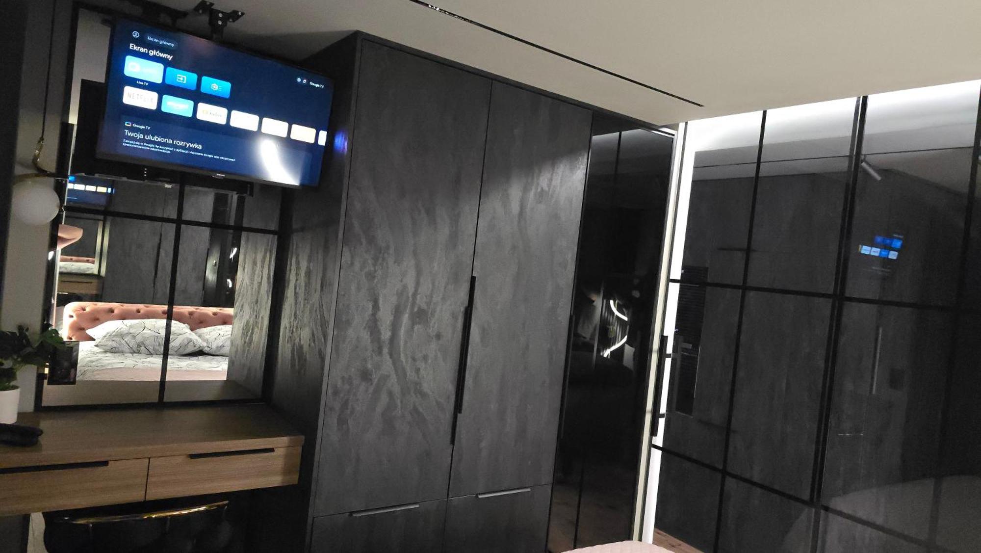 Dark Prestige New ! - Dostep 24h, Projektor , Garaz Podziemny , Klimatyzacja , Duzy Taras Apartament Kielce